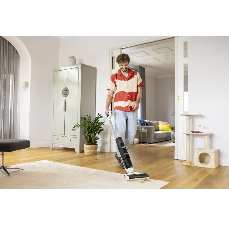 Уред за почистване на под Karcher FCV 3